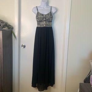 Grey/Black snap-up maxi dress